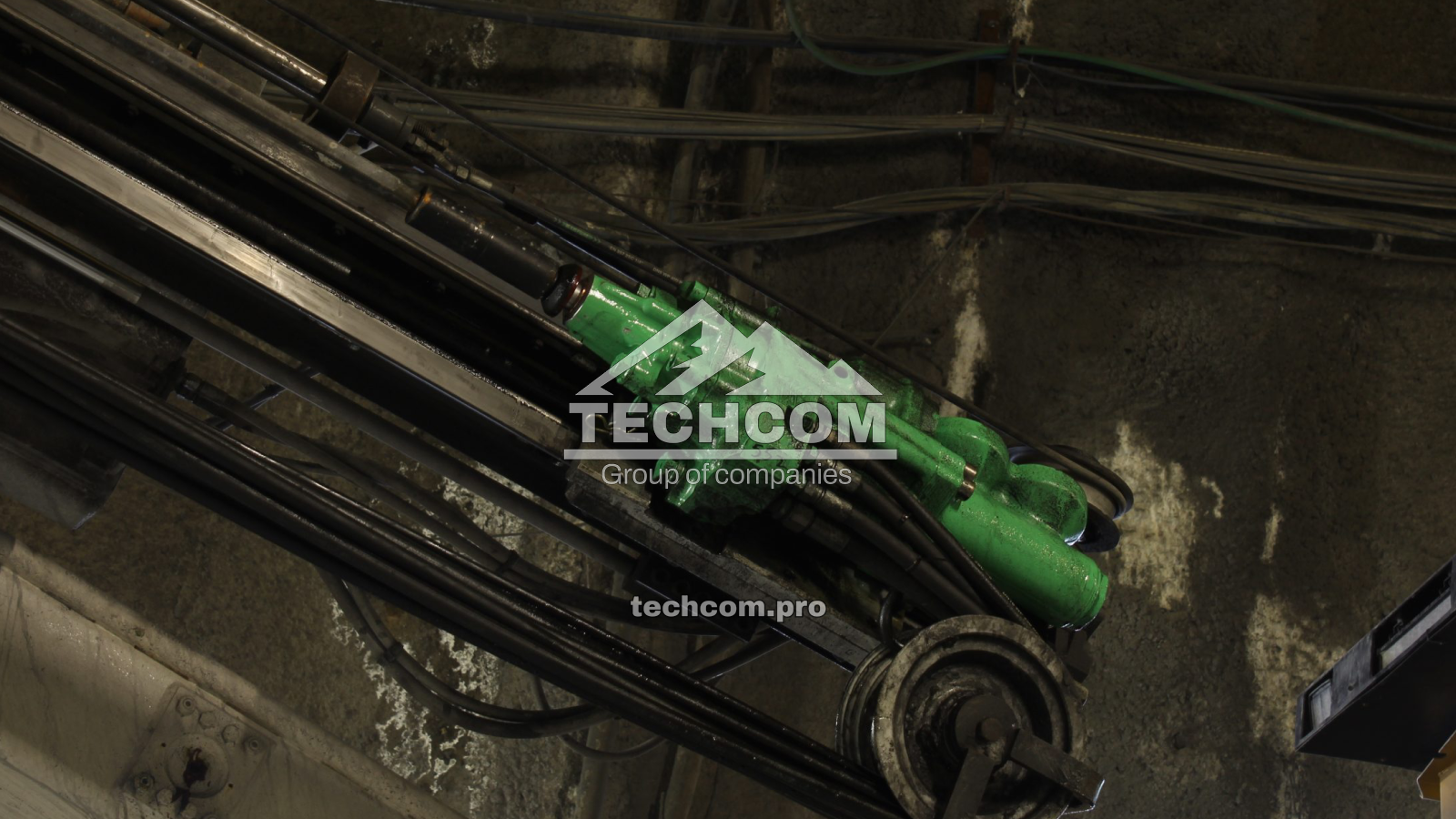 Montabert HC50 Hydraulic Drifter